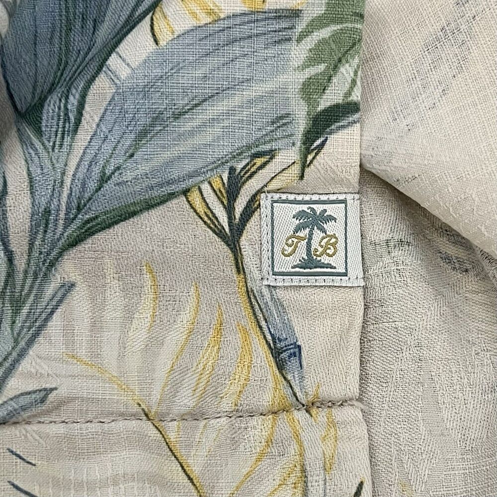 Tommy Bahama Hawaiian Shirt Sz Small 100% Silk Button Up Loop Collar Beige Blue - Picture 7 of 9